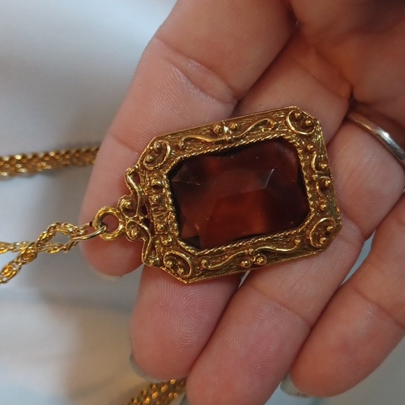 1960s Goldette NY Layered Locket & Pendant Necklace Beautiful! 20"-32" chains - Picture 6 of 10